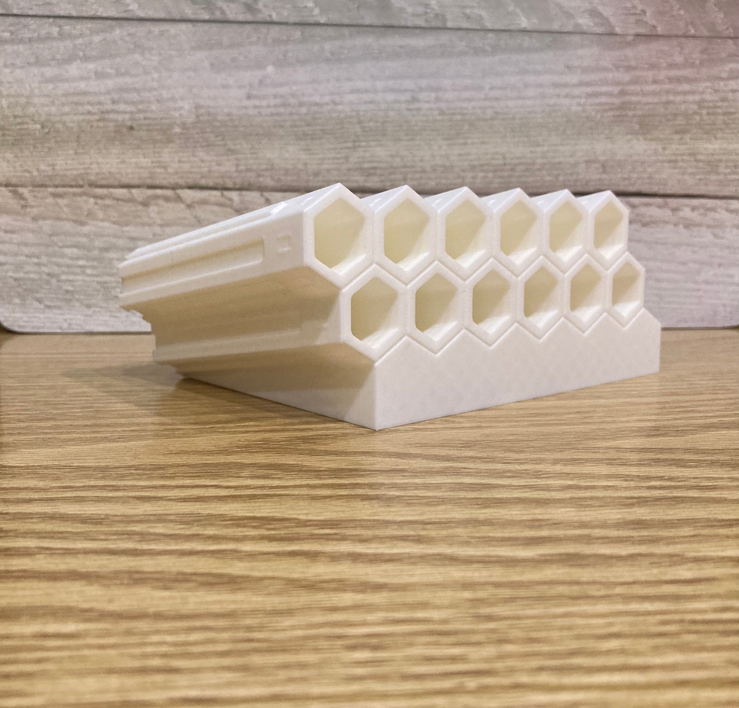 P - Bottom piece with 12 cells